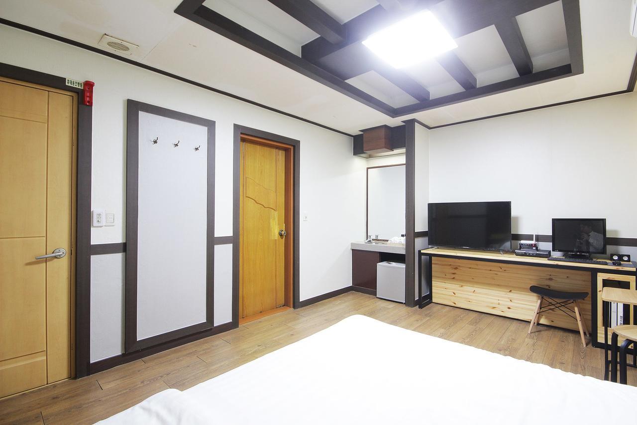 Theme Motel Mokpo Exterior foto